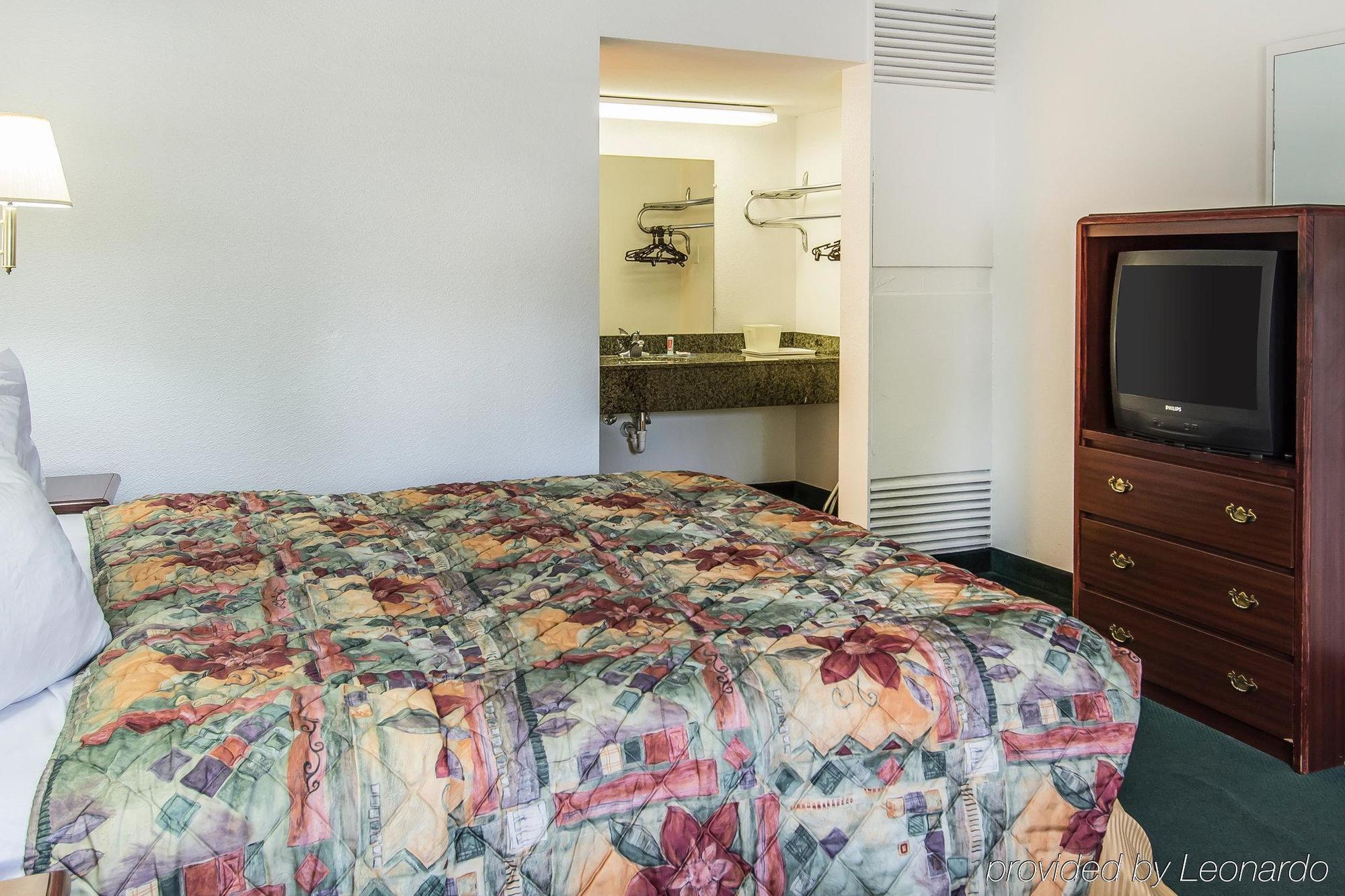 Econo Lodge & Suites Spokane Extérieur photo